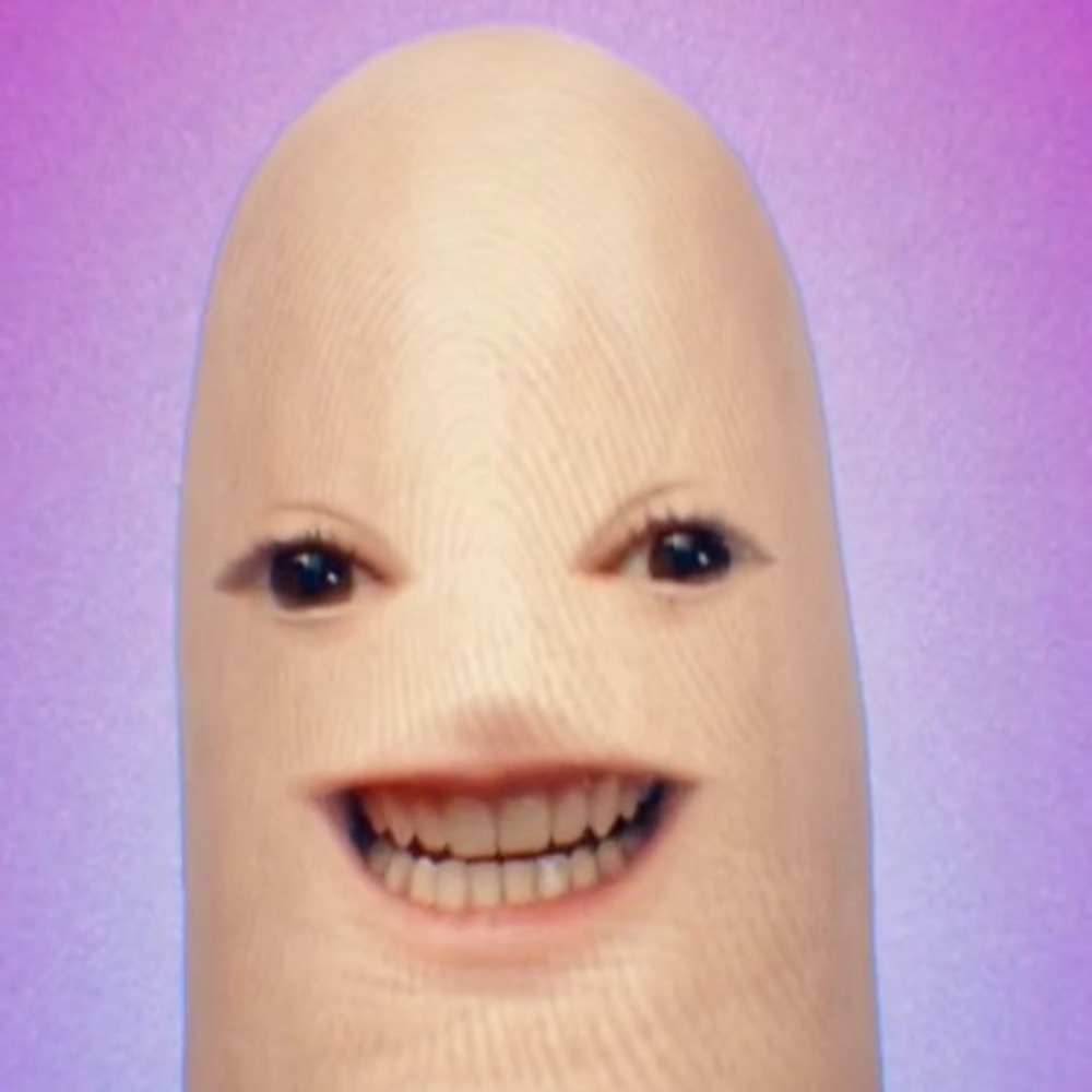 Meet your Posher, Lola